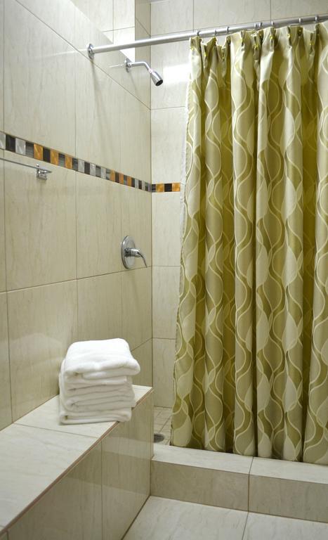 Hostal Universitario San German Ngoại thất bức ảnh