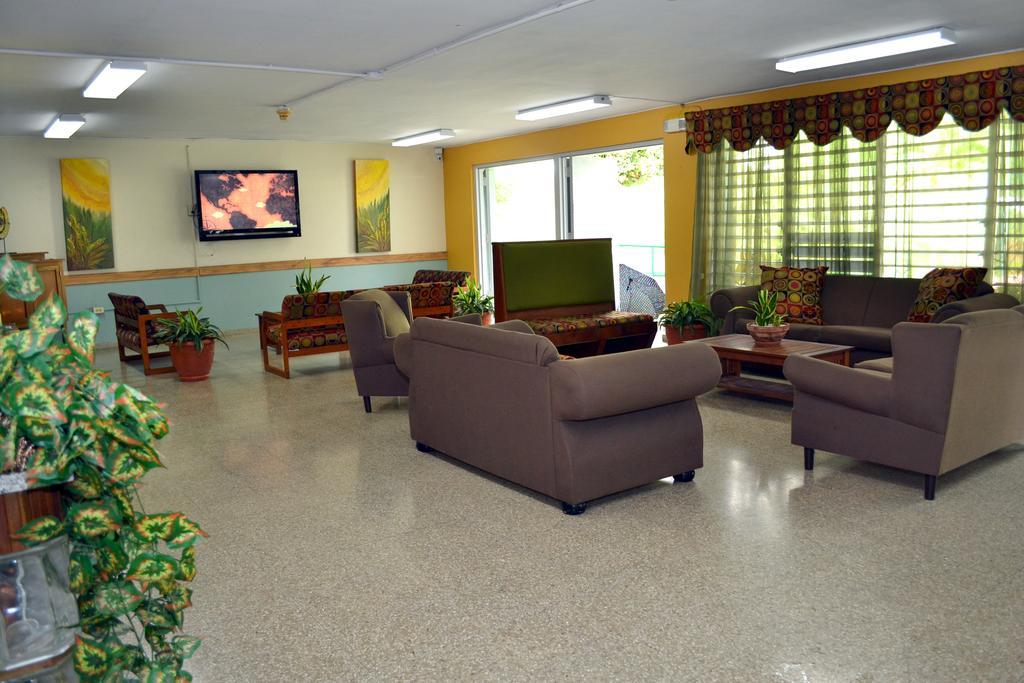 Hostal Universitario San German Ngoại thất bức ảnh