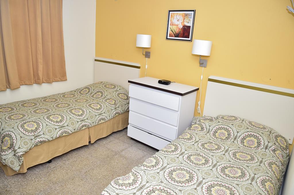 Hostal Universitario San German Ngoại thất bức ảnh