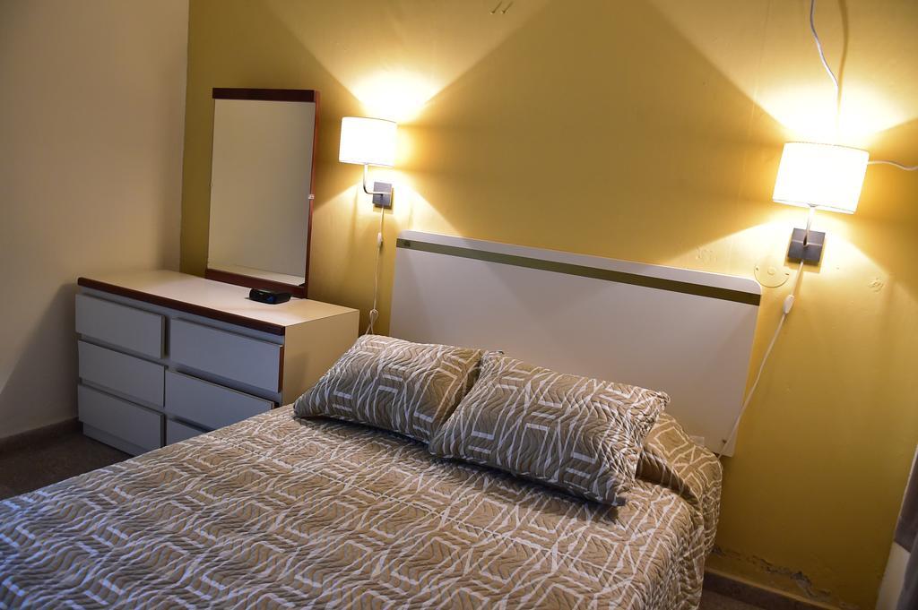 Hostal Universitario San German Ngoại thất bức ảnh